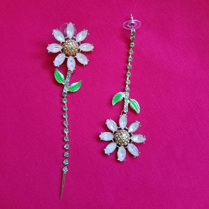 Betsey Johnson Mismatched Flower Earrings